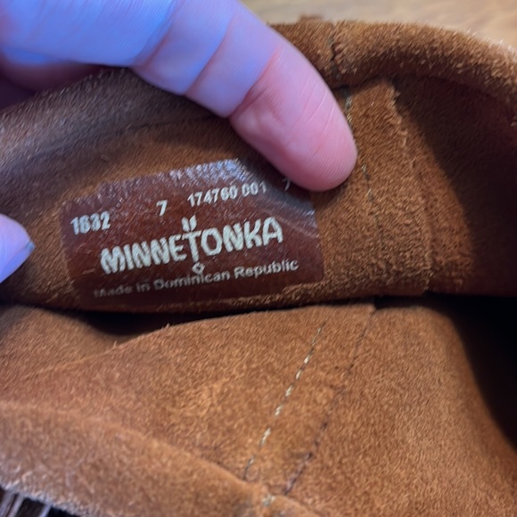 Minnetonka Camel Leather Fringe Boots ~ Size 7 - Picture 5 of 5